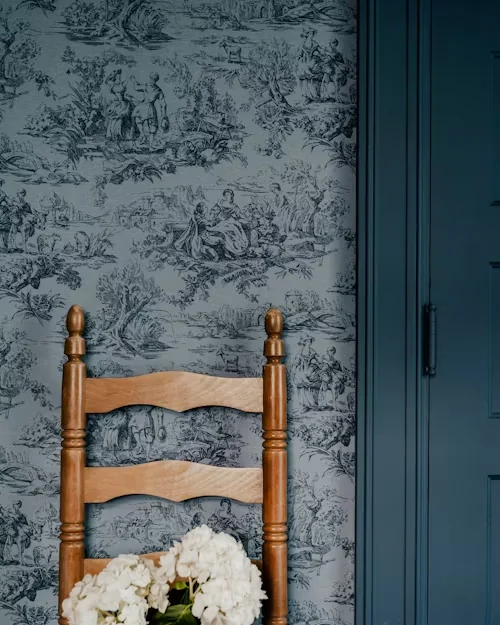 Specialist finishes painting and decorating
